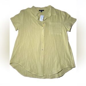 Kendall & Kyle- Green Button Down Short Sleeve Linen Top